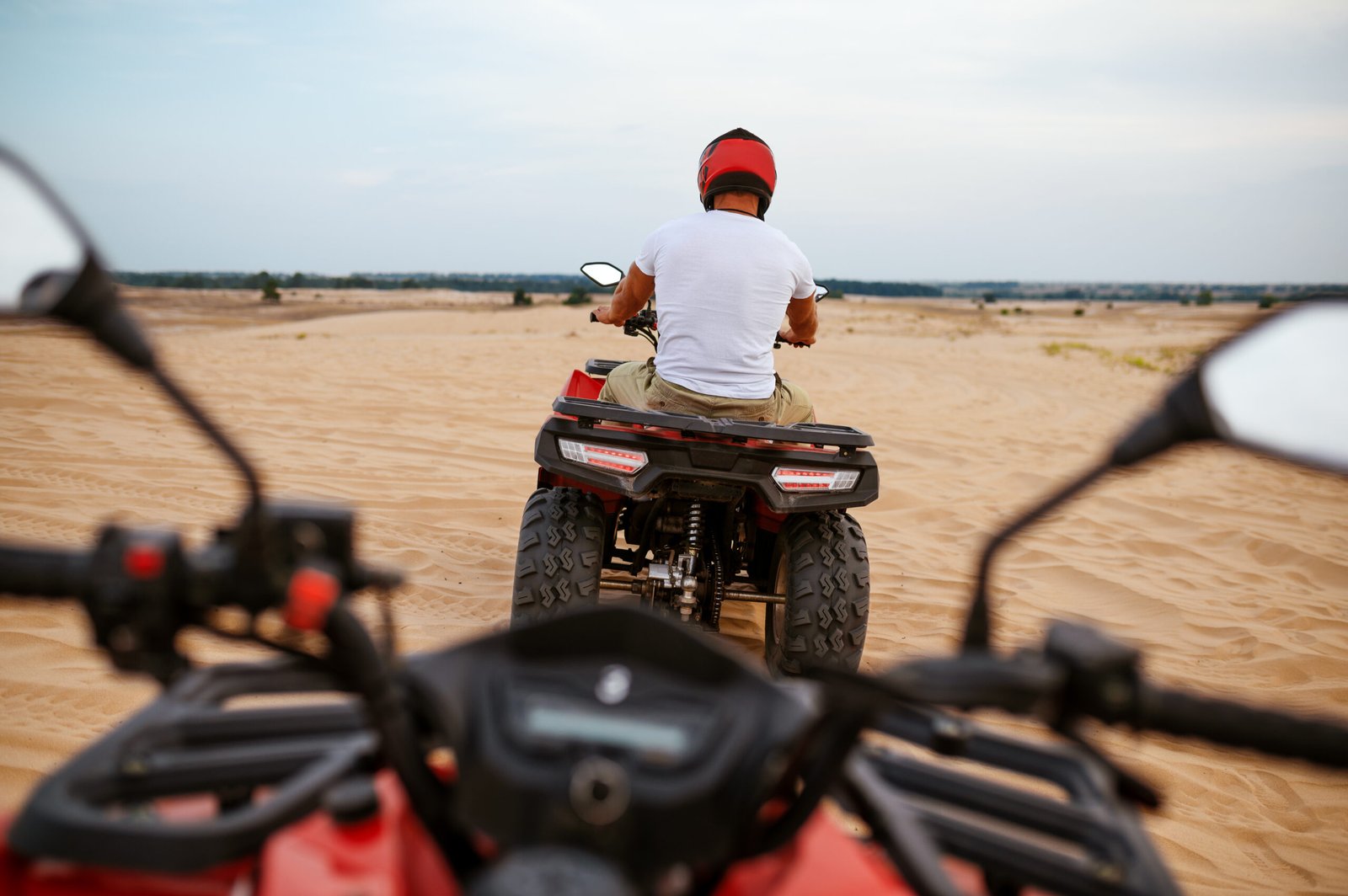ATV ή αυτοκίνητο στη Μήλο