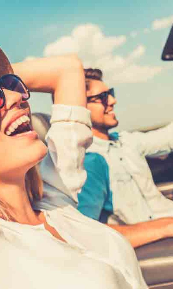 couple car rental milos